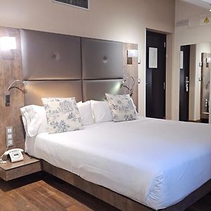 Camera con letto king size